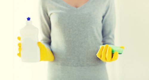 Inspection of service details during a complaint assessment